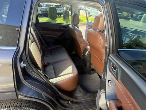 Used 2018 Subaru Forester 2.5i Touring AWD/4WD image 16
