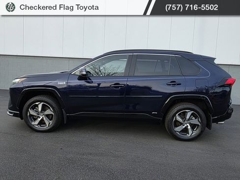 Used 2024 Toyota RAV4 SE w/ Weather & Moonroof Package image 3