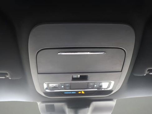 Used 2021 Ford F150 Lariat AWD/4WD image 10