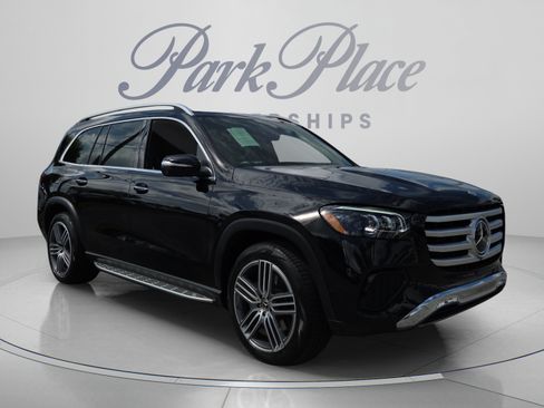 Certified 2024 Mercedes-Benz GLS 450 4MATIC image 8