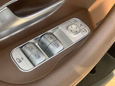 Used 2024 Mercedes-Benz GLE 350 4MATIC image 21