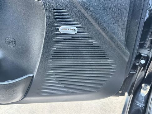 Used 2023 Dodge Challenger R/T w/ Blacktop Package image 24