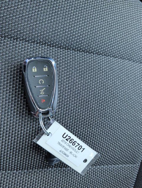 Used 2018 Chevrolet Traverse LT FWD image 27