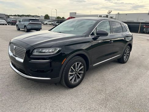 Used 2022 Lincoln Nautilus FWD image 7