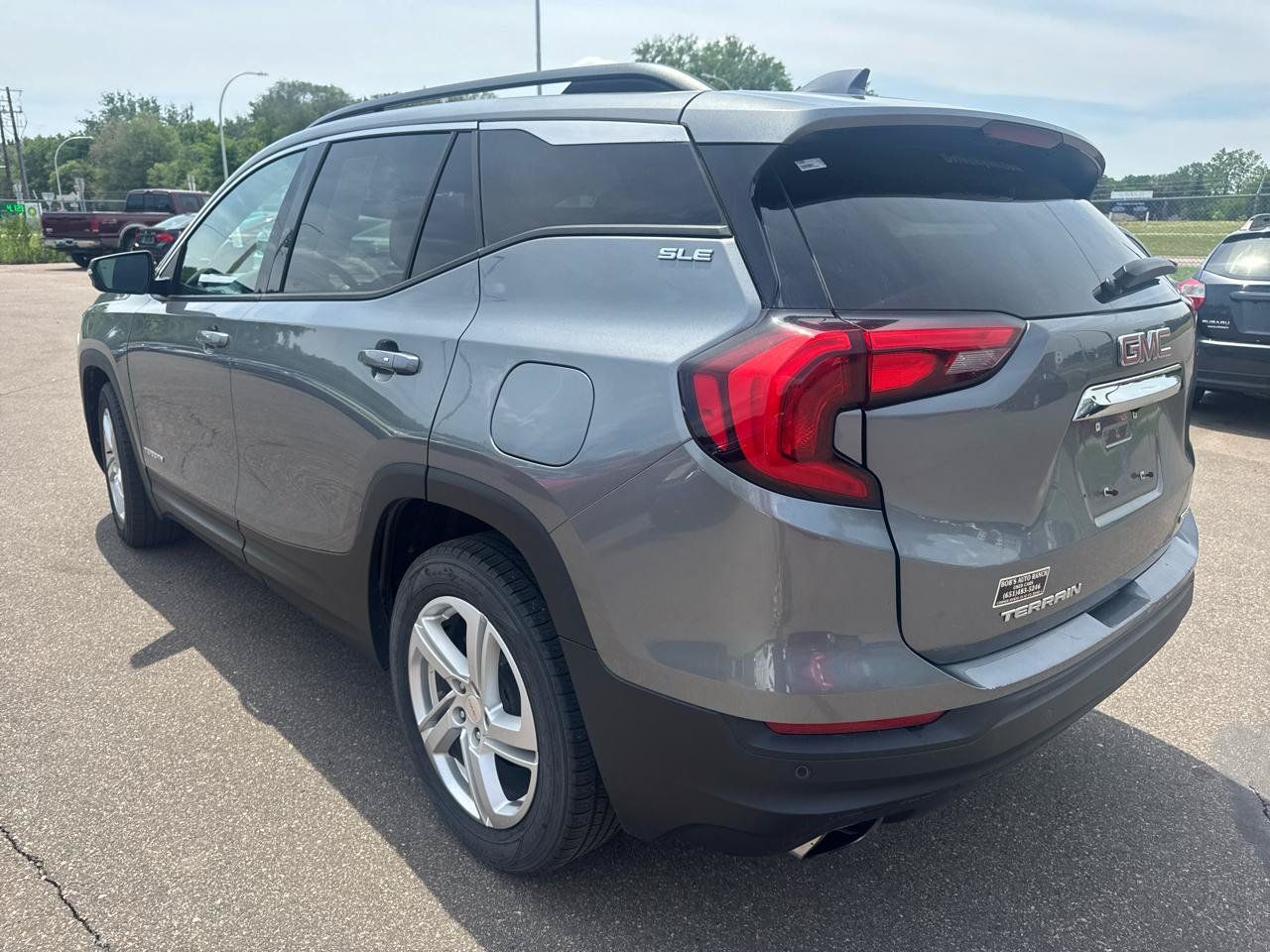 Used 2018 GMC Terrain SLE w/ Driver Convenience Package AWD/4WD image 7