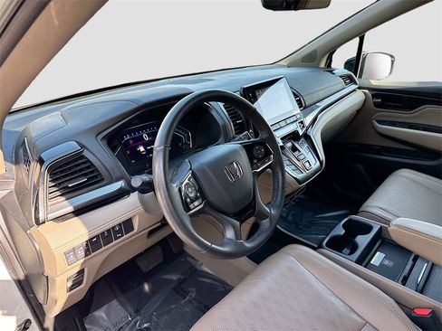 Used 2023 Honda Odyssey Elite image 9