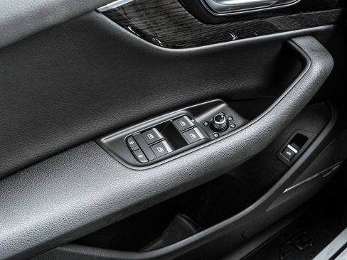 Used 2018 Audi Q7 3.0T Premium Plus w/ Premium Plus Package image 16