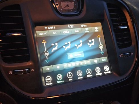 Used 2023 Chrysler 300 S image 23