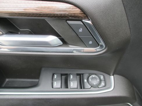 Used 2023 Chevrolet Silverado 1500 RST w/ Protection Package image 13