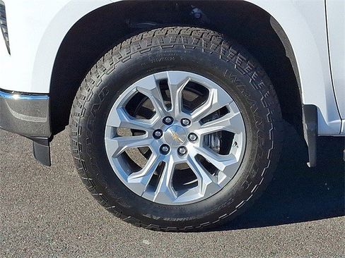 Certified 2024 Chevrolet Silverado 1500 LTZ w/ LTZ Convenience Package II image 30