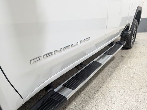 Used 2025 GMC Sierra 3500 Denali w/ Denali Reserve Package AWD/4WD image 9