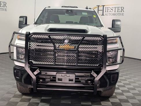 Certified 2025 Chevrolet Silverado 2500 Custom w/ Custom Value Package image 3