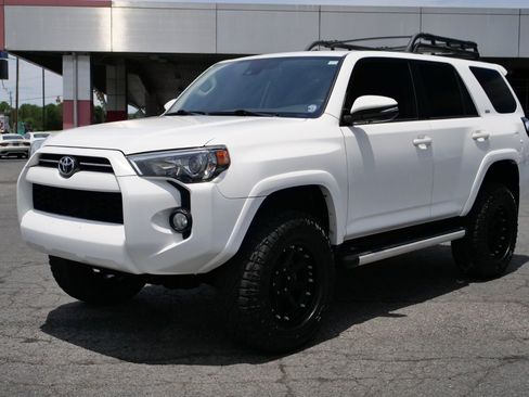 Used 2020 Toyota 4Runner SR5 Premium AWD/4WD image 6