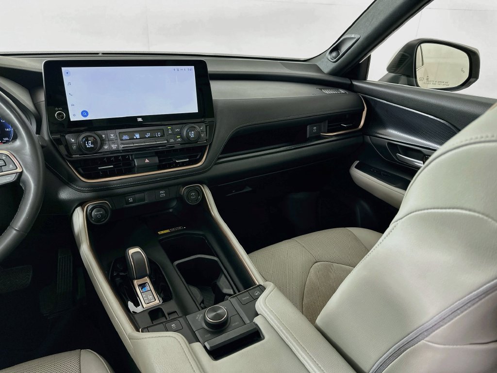 Certified 2024 Toyota Grand Highlander AWD Hybrid image 23