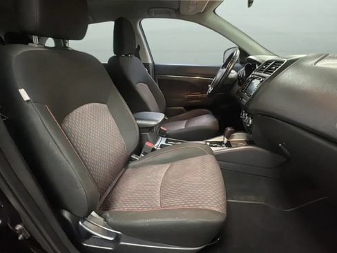 Used 2018 Mitsubishi Outlander Sport LE FWD image 25