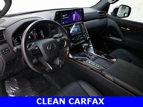 Used 2023 Lexus LX 600 4WD w/ Ultra Luxury Package image 8