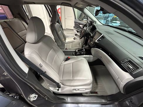 Used 2017 Honda Ridgeline RTL-E image 38