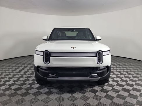 Used 2024 Rivian R1T Adventure AWD/4WD image 8