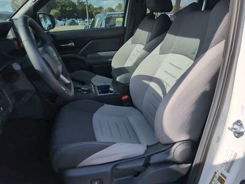 Used 2024 Toyota Tacoma TRD Sport image 9