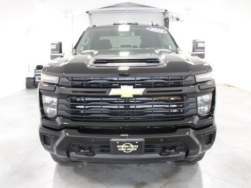 Used 2026 Chevrolet Silverado 2500 Custom w/ Custom Value Package AWD/4WD image 3