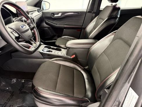 Used 2025 Ford Escape ST-Line Select AWD/4WD image 12