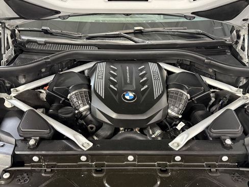 Used 2020 BMW X7 M50i w/ Executive Package AWD/4WD image 11