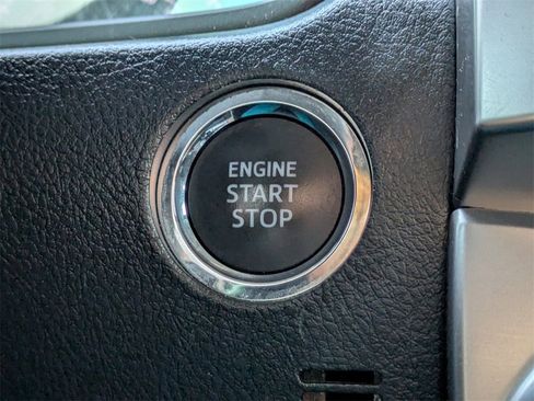 Certified 2022 Toyota 4Runner SR5 Premium image 31