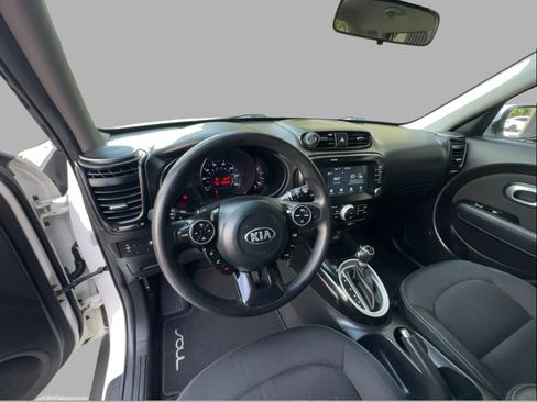 Used 2019 Kia Soul + FWD image 16