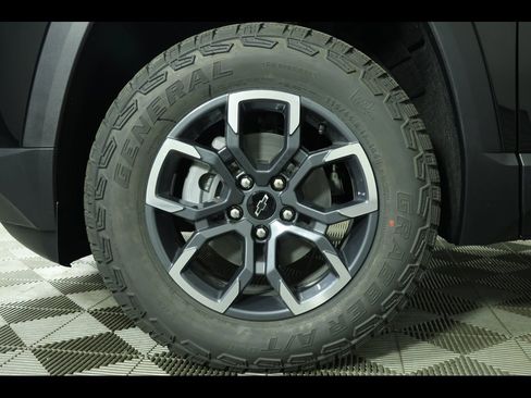 New 2026 Chevrolet Equinox ACTIV w/ Convenience Package III image 14