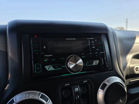 Used 2011 Jeep Wrangler Unlimited 70th Anniversary w/ Dual Top Group image 25