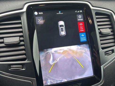 Certified 2023 Volvo XC90 B6 Core w/ Climate Package image 21