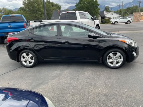 Used 2013 Hyundai Elantra GLS w/ Preferred Pkg FWD image 4