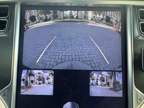 Used 2018 Tesla Model X 100D AWD/4WD image 17