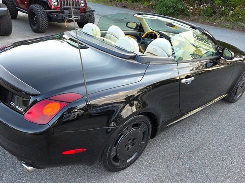 Used 2003 Lexus SC 430 Convertible RWD image 16