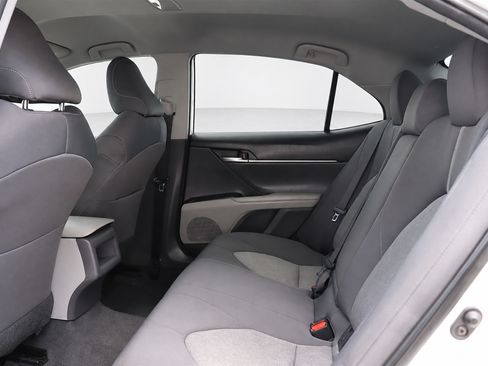 Used 2021 Toyota Camry LE w/ Carpet Mat Package (TMS) FWD image 17