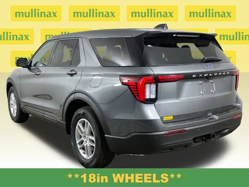 New 2026 Ford Explorer Active image 9