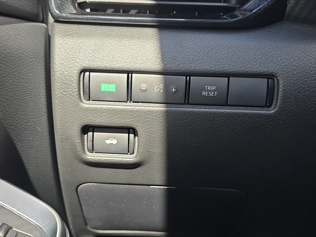 Used 2024 Nissan Sentra SR FWD image 26