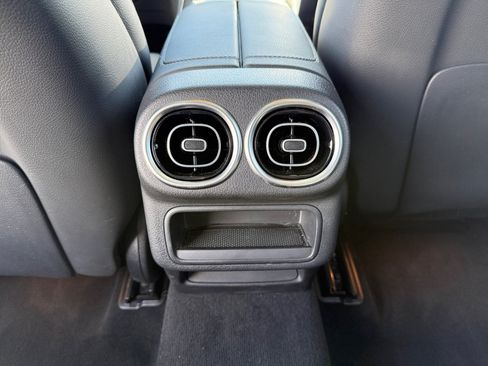 Certified 2026 Mercedes-Benz GLC 300 4MATIC image 32