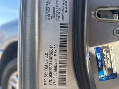 Used 2021 RAM 3500 Tradesman image 12