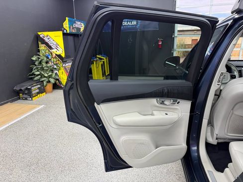 Used 2020 Volvo XC90 T5 Momentum AWD/4WD image 12