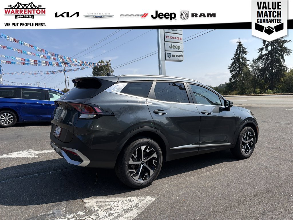 Used 2024 Kia Sportage EX AWD/4WD image 8