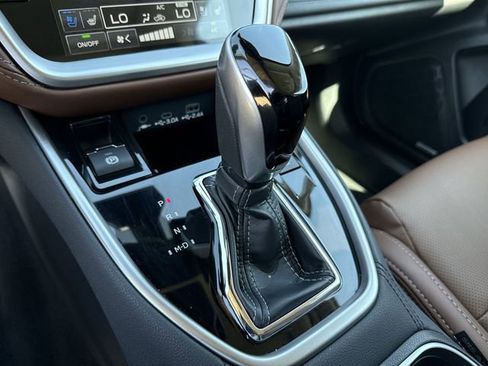 Used 2025 Subaru Outback Touring image 22