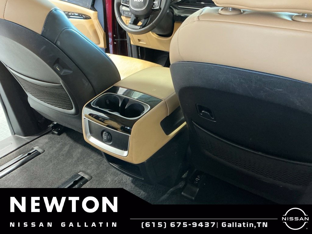 Used 2022 Kia Carnival EX FWD image 18