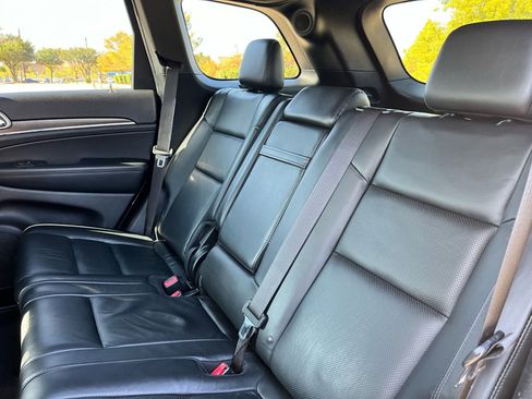 Used 2018 Jeep Grand Cherokee Limited w/ Luxury Group II image 25