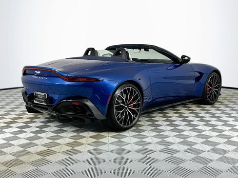 Used 2022 Aston Martin V8 Vantage Roadster RWD image 15