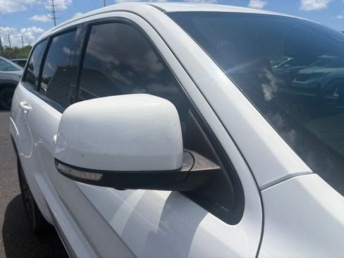Used 2019 Jeep Grand Cherokee High Altitude RWD image 14