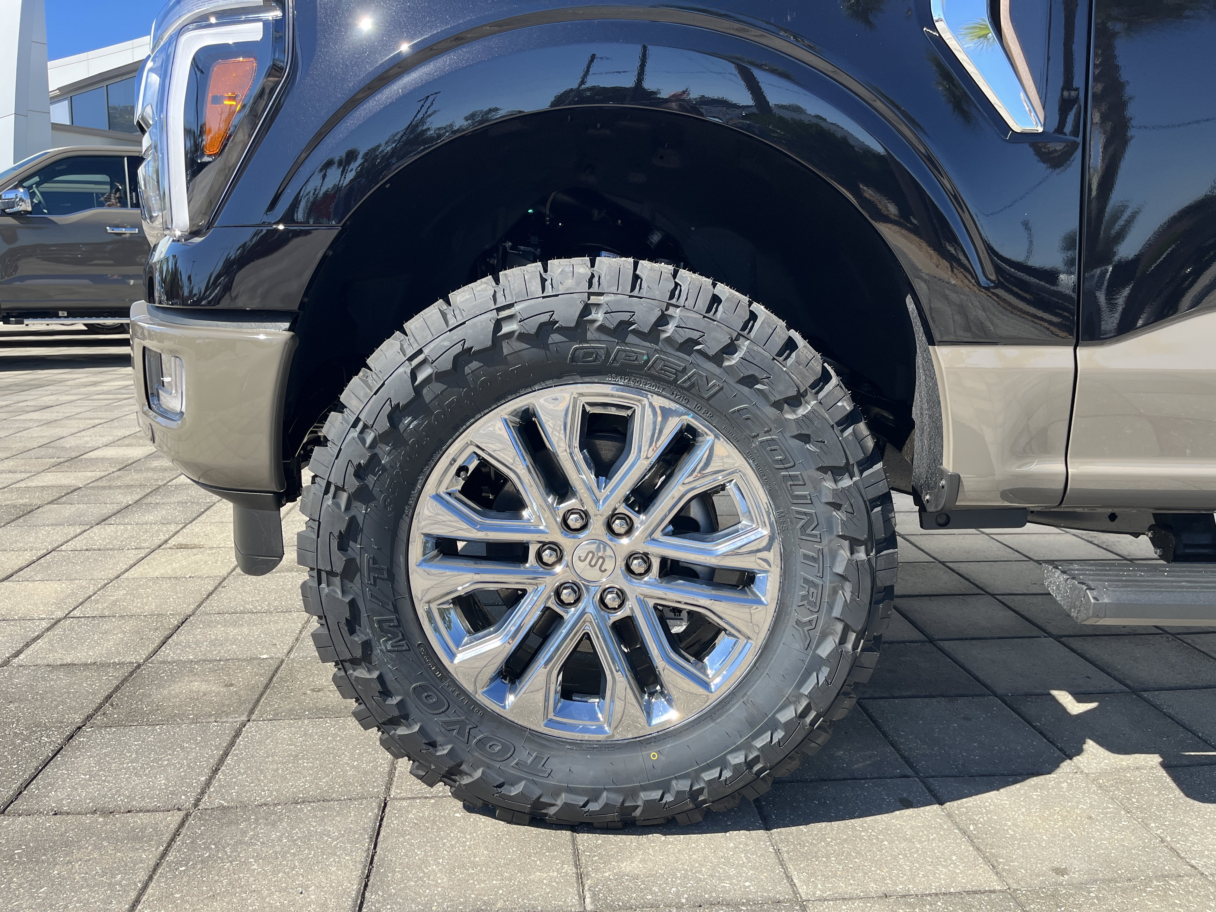 New 2026 Ford F150 King Ranch w/ Equipment Group 601A High AWD/4WD image 10
