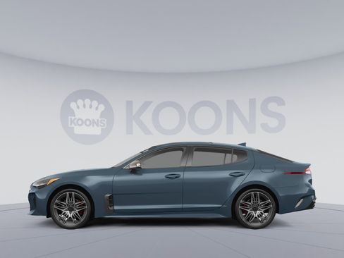 Used 2023 Kia Stinger GT2 AWD/4WD image 2