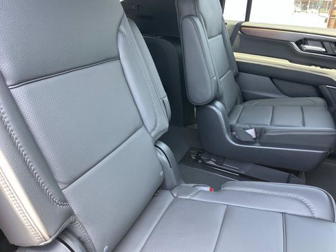 New 2026 GMC Yukon XL Denali AWD/4WD image 27