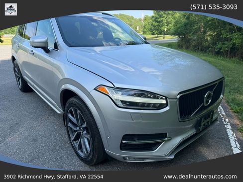 Used 2016 Volvo XC90 T6 Momentum w/ Momentum Plus Package AWD/4WD image 3